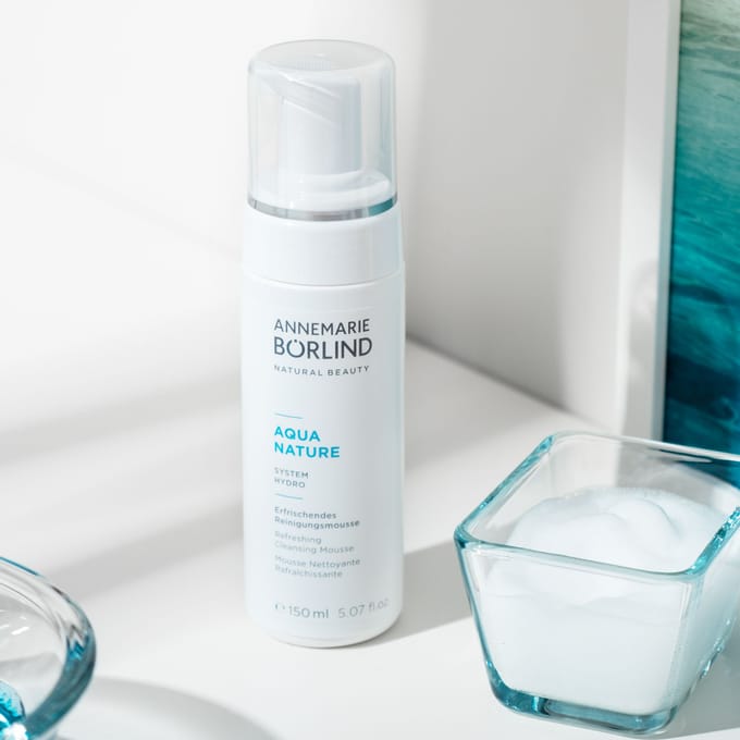 ANNEMARIE BÖRLIND AQUANATURE - SYSTEM HYDRO Verfrissend reinigingsschuim 150 Schuim