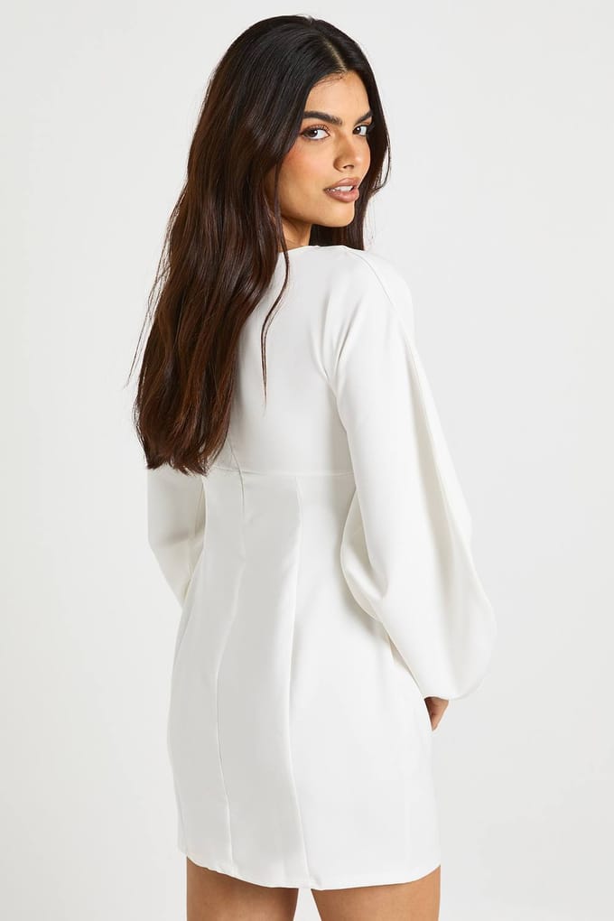 boohoo Dames Gestructureerde mini shiftjurk met uitlopende mouwen | Creme | Maat: 42