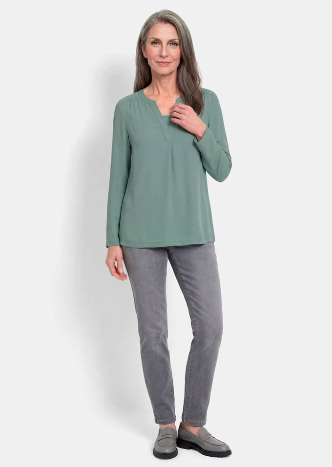 Elegante blouseshirt van jersey en chiffon - salie - Gr. 38 van Goldner Fashion