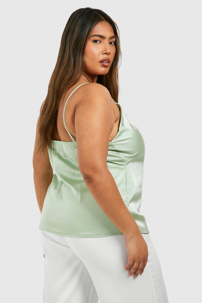 boohoo Dames Plus Cami Top met uitsnijdingsdetail en geraffeld ontwerp | Munt | Maat: 46