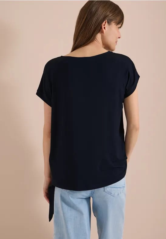 Blouse met ronde hals en knoopdetail
