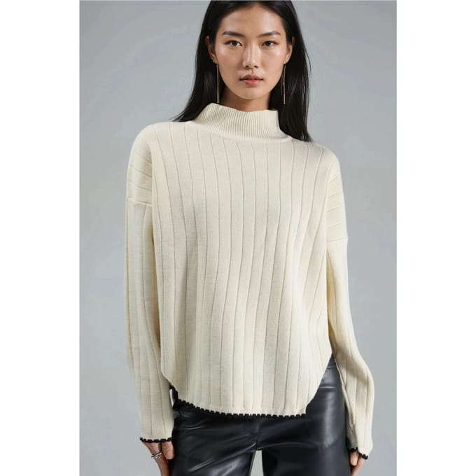 Oversized Trui met Stikseldetails