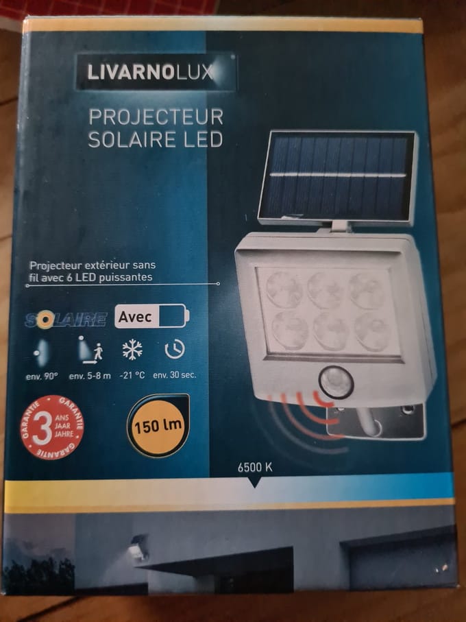 Livarnolux Led Solarschijnwerper - Bewegingssensor - Geïntegreerd zonnepaneel