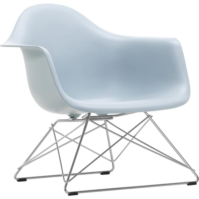 Vitra Eames Plastic Armchair LAR - ijsgrijs RE - glanzend chroom