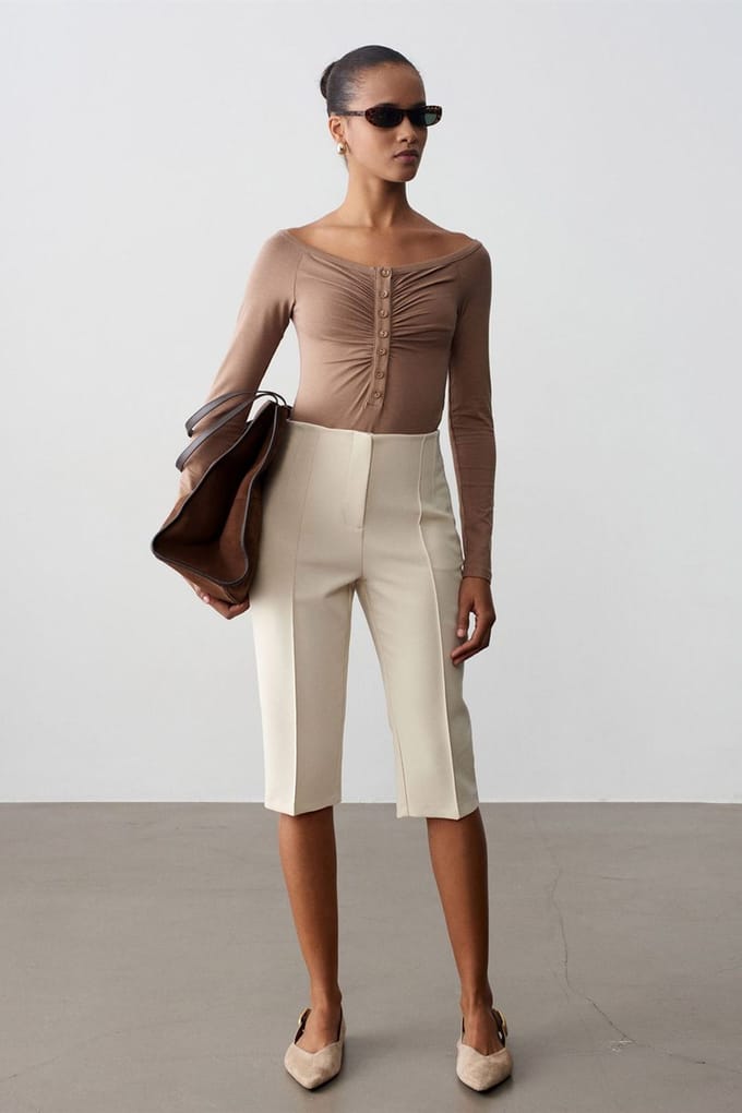 Hoge Taille Rechte Capri Shorts Met Split