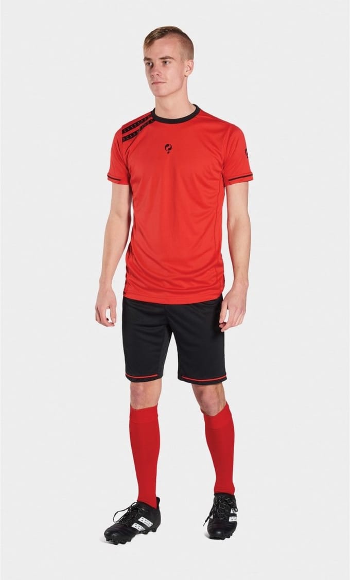 Q1905 / Quick - Trainingsset - Vloet - Rood / Zwart - Maat L
