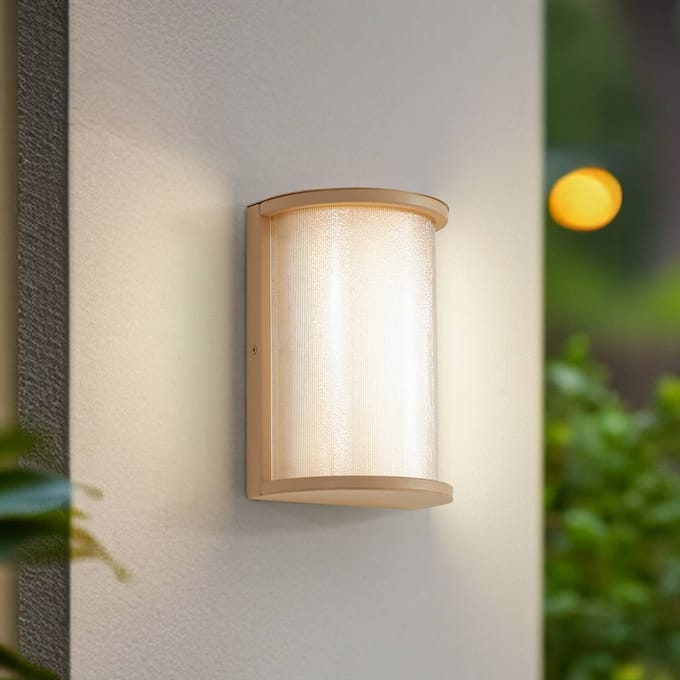 Lindby LED buiten wandlamp Calvik, beige, geribbeld, IP44