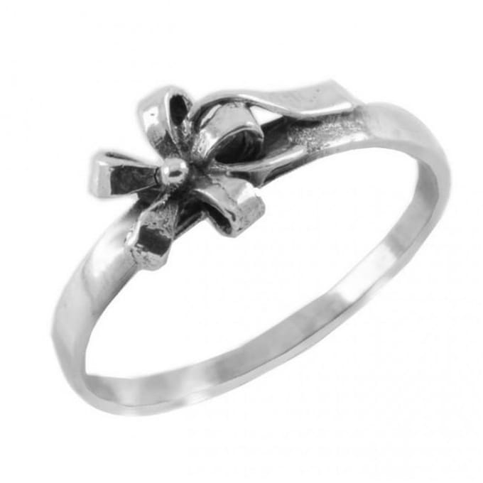 Zilveren ring met Strikje