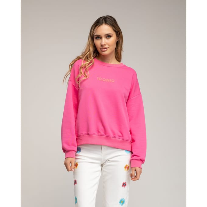 Sweatshirt met de tekst 'iconic' in neonkleur op de voorkant en de rug.