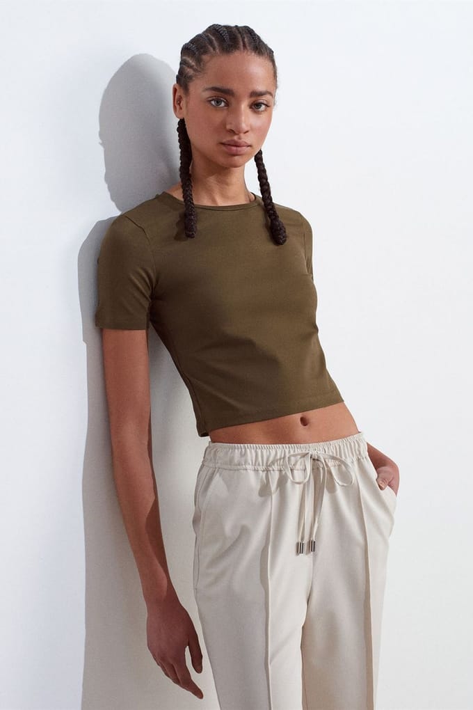 Dames Crop Slim-Fit Crew Neck T-Shirt