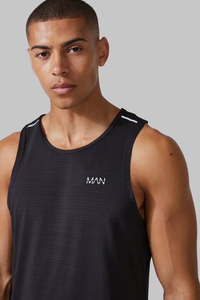 Heren Active Engineered Performance Regular Fit Vest | Black | Size Medium