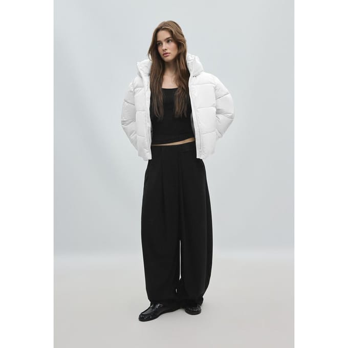 Stradivarius Basis gewatteerd jack met capuchon  Ecru XL