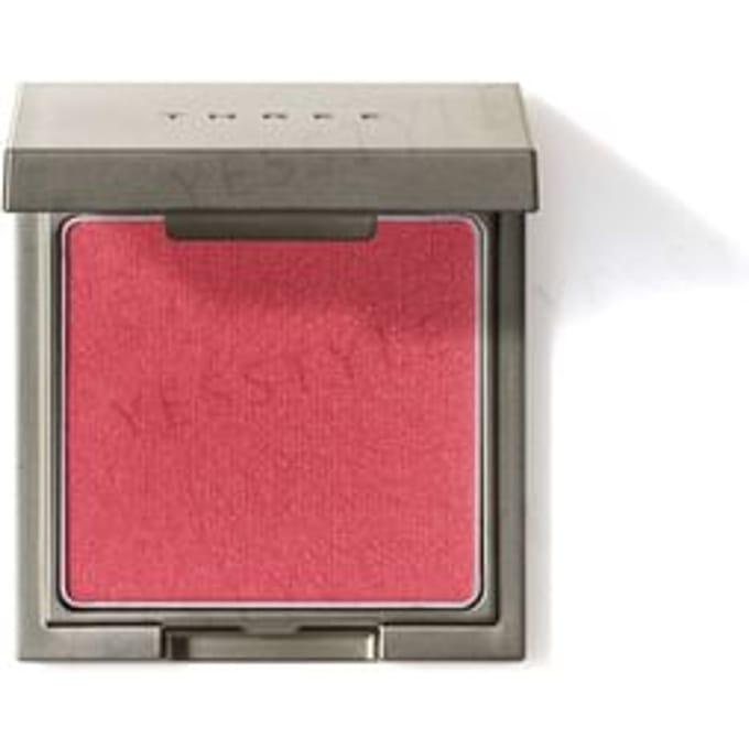ACRO - THREE Fluffume Blush 03 Scarlet Horizon