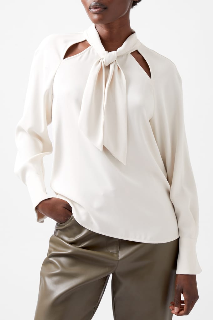 French Connection Carmen Crepe Tie Blouse Classic Cream Maat: XS | Blouses Outlet | Dames | Wit