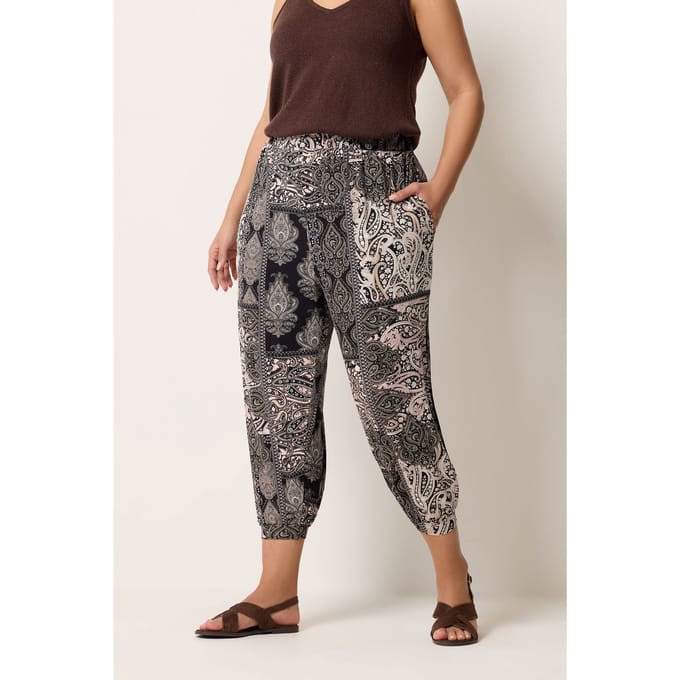 Yours Zwarte Cropped Broek Met Paisleypatroon Size 48