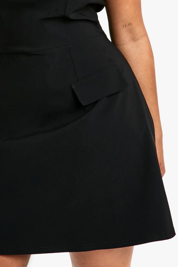 boohoo Dames Plus Cap Sleeve Bengaline Skater Jurk | Zwart | Maat: 48