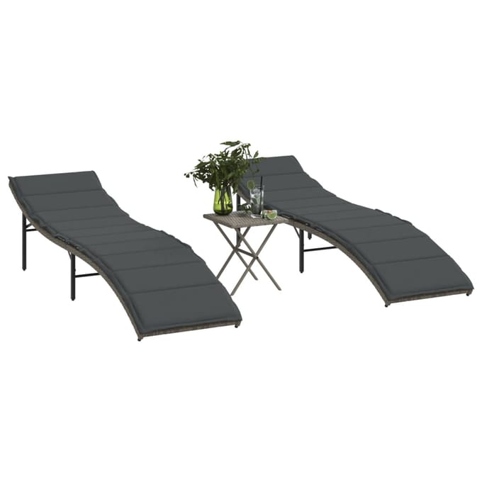 vidaXL - Ligbedden - 2 - st - met - tafel - poly - rattan - grijs