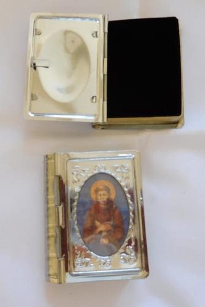 Rozenkrans opbergdoosje religieus nu. 7