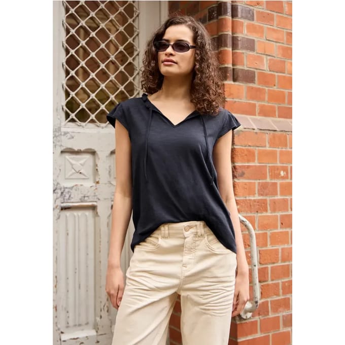 Shirt met losse schouders en gespleten hals