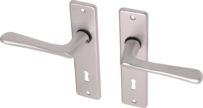 Wovar Deurkruk met schild aluminium vlindermodel SL72 | Per Set
