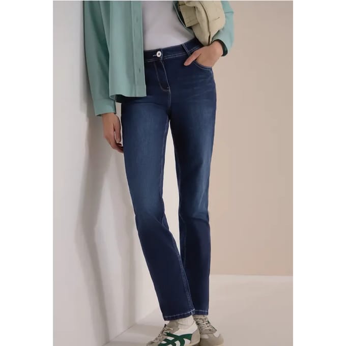 Straight Legs jeans