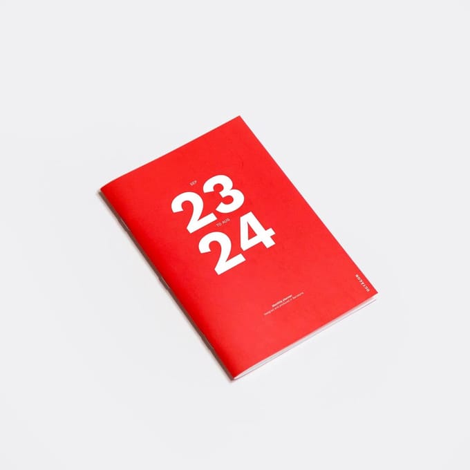 Maandplanner 2023-2024 - Agenda Organizer - Afspraken Plannen - Softcover Lichtgewicht - A5 formaat - Rood
