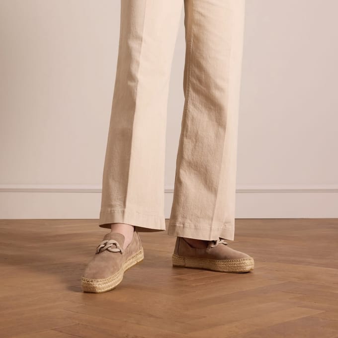 Manfield - Dames - Taupe suède espadrilles met chain - Maat 39