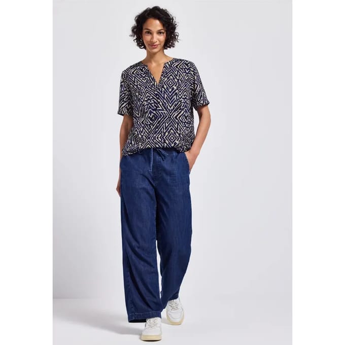 Gedessineerde blouse met gespleten hals