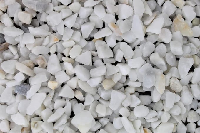 Decoratieve Split - Tuingravel Vijvergrind - Tuin Decoratie - Gewassen Carrara Split - 9-12 mm - Wit