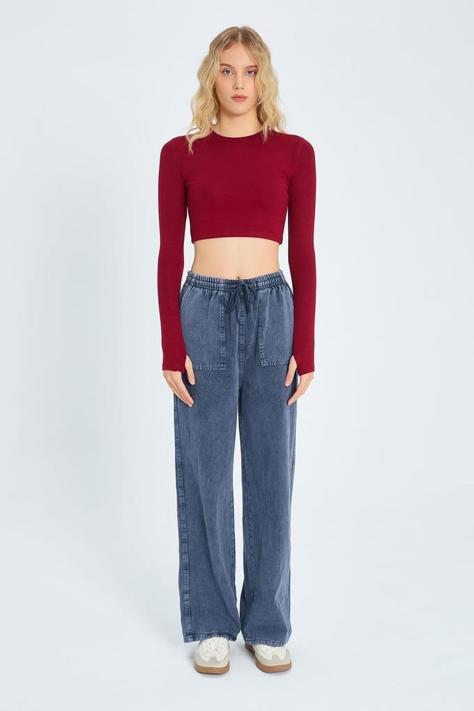 Basis Crop Top