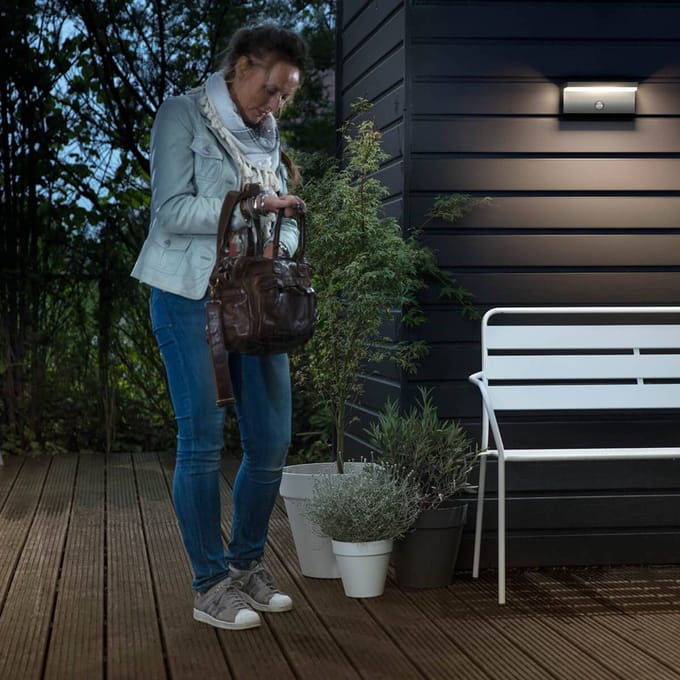 Philips Bustan buitenwandlamp met sensor, LED 9W, antraciet