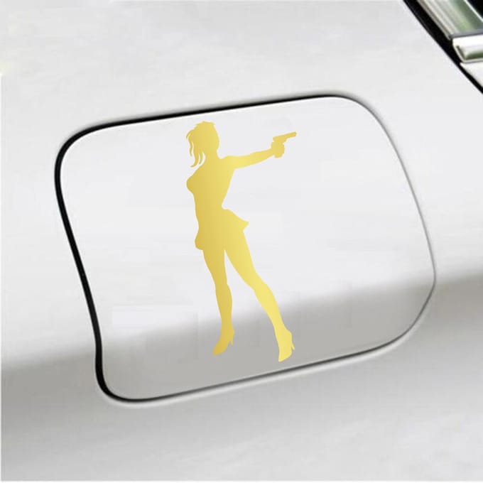 Bumpersticker - Vrouw Met Geweer - 8 X 16 - Goud