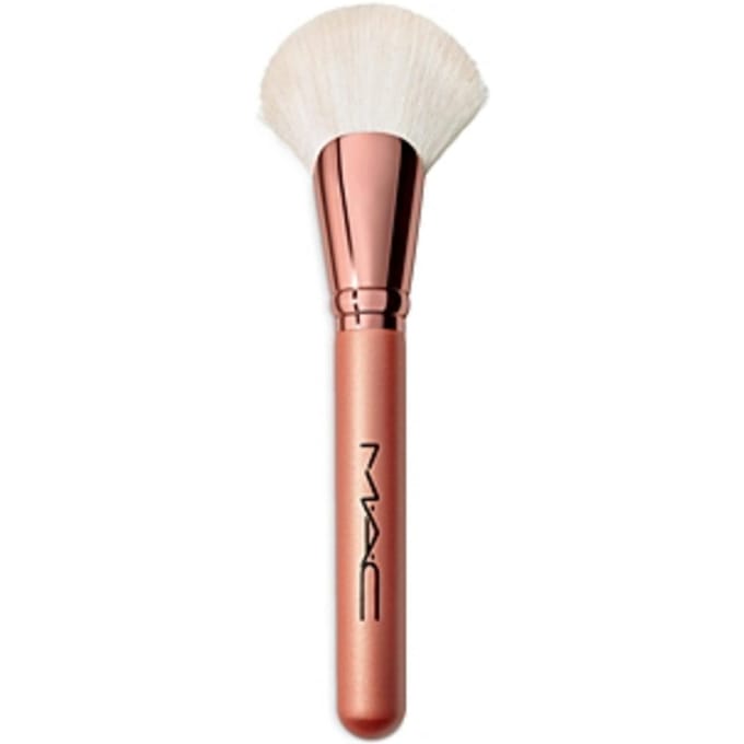 MAC, Pinceau éventail Bronze 143S, Pinceau bronzant, 143S