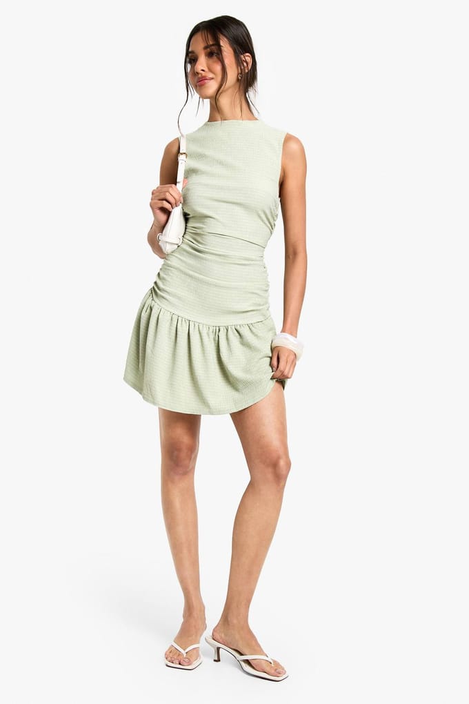 boohoo Dames Getextureerde Slash Neck Drop Waist Mini Jurk | Sage | Maat: 18
