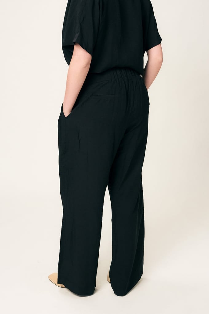 VIVEH Junonia Black Größe: 38 | Straight Jeans Outlet | Damen | Schwarz