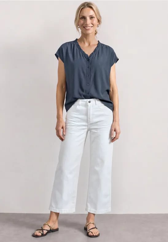Blouse met V-hals en ruches