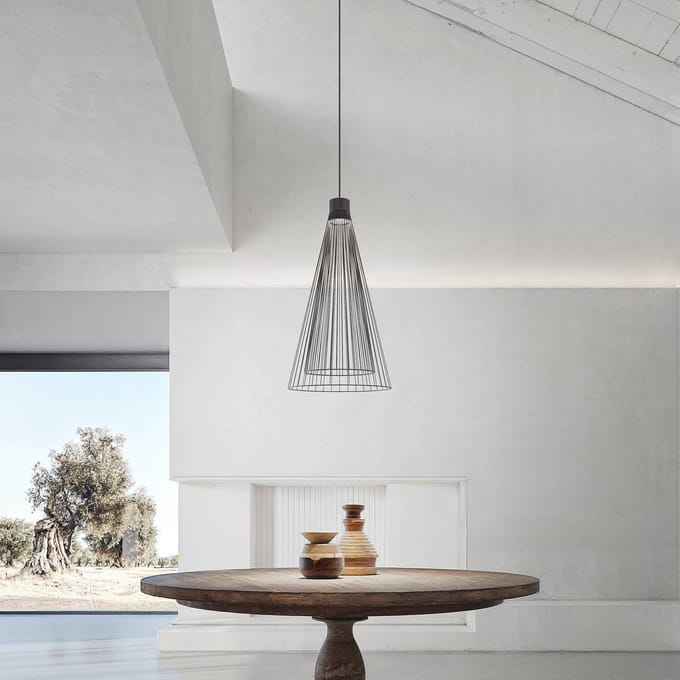 Karman LED hanglamp Ikonika, zwart, Ø 40 cm, metaal
