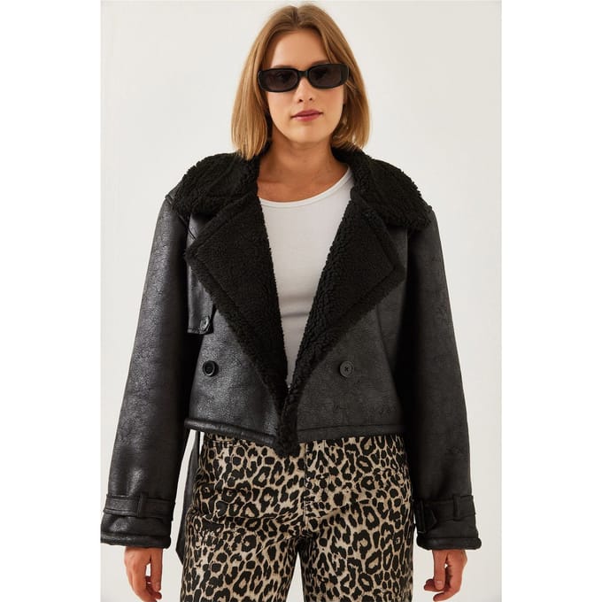 Faux leren cropped jasje met sjaalkraag