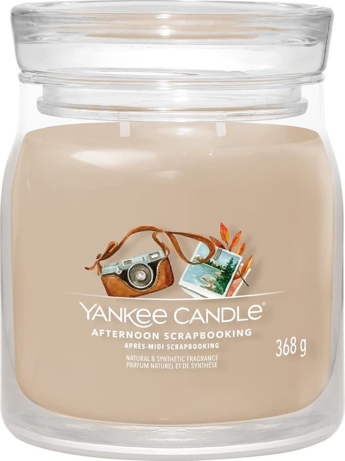 Yankee Candle - Afternoon Scrapbooking Medium Geurkaars - 50 branduren - 2 lonten