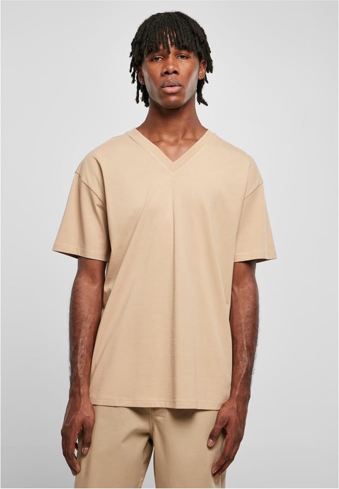 Urban Classics - Organic Oversized V-Neck Heren T-shirt - L - Beige