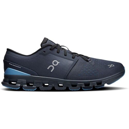 Lage Sneakers On Cloud X 4