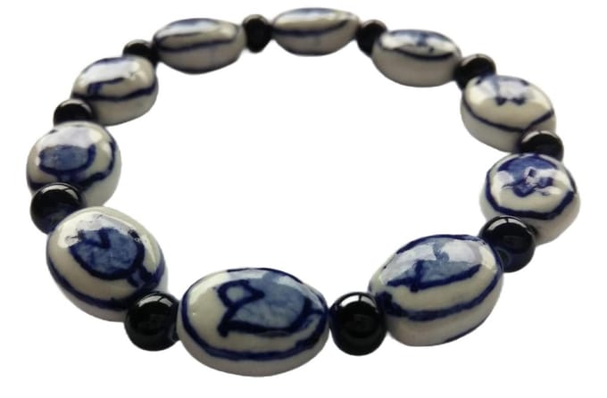 Armband delftsblauw porselein handgeschilderd tulpje op elastiek