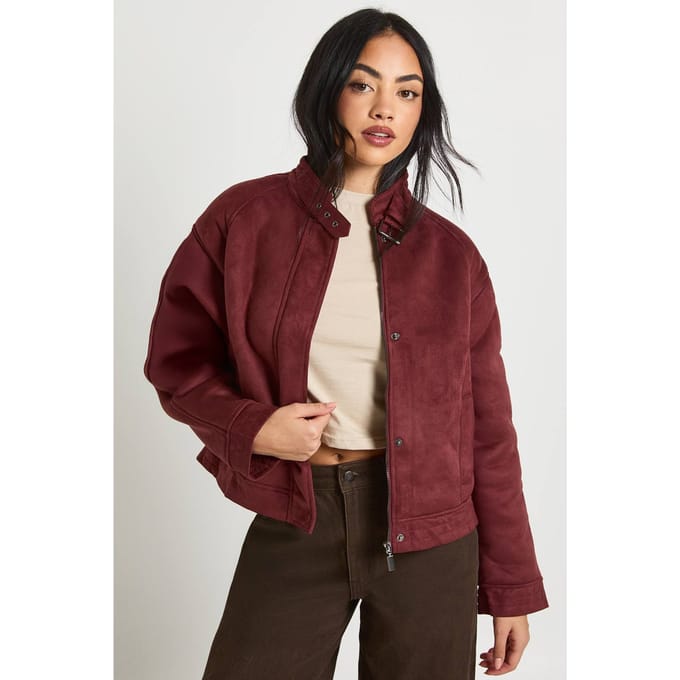 boohoo Dames Faux suede pilotenjas | Bordeaux Rood | Maat: 42
