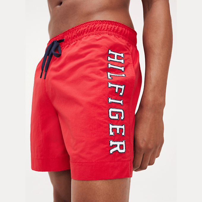 Tommy Jeans zwempak voor heren met universiteitslogo