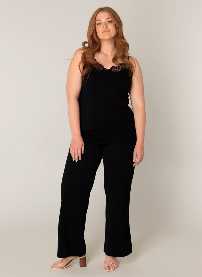 BASE LEVEL CURVY Arah Broek - Black - maat W5(58/60) / L30