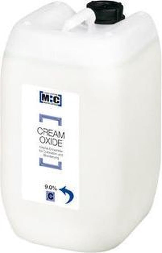 M:C Crème Ontwikkelaar Universeel 9.0% 5000ml