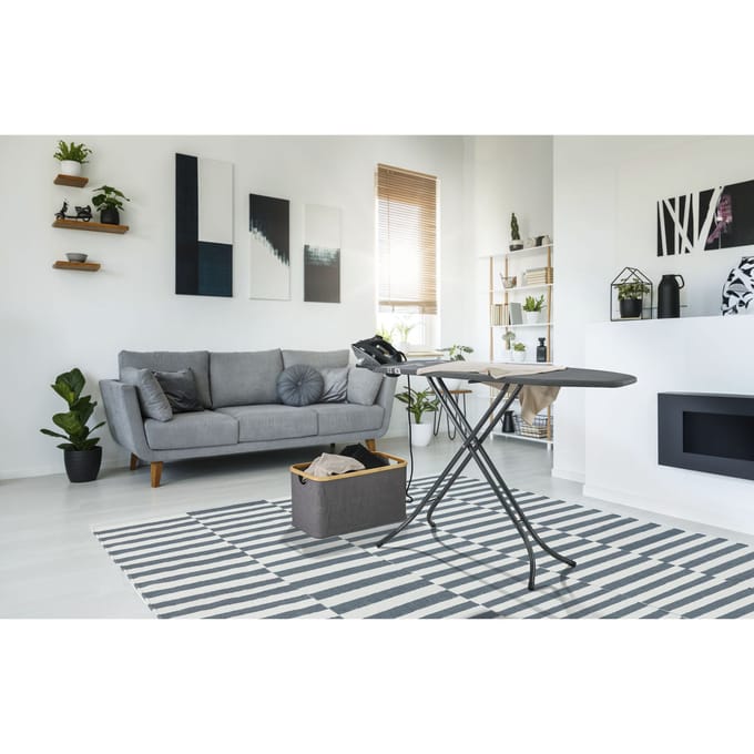 Leifheit Strijkplank Classic M Basic - In Hoogte Verstelbaar - Vast Strijkijzerplateau - Zwart - 120x38cm