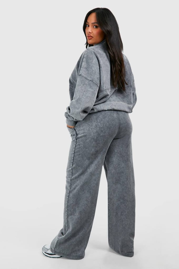 boohoo Dames Plus Washed Zip Through Bomber Straight Leg Trainingspak | Houtskool | Maat: 44