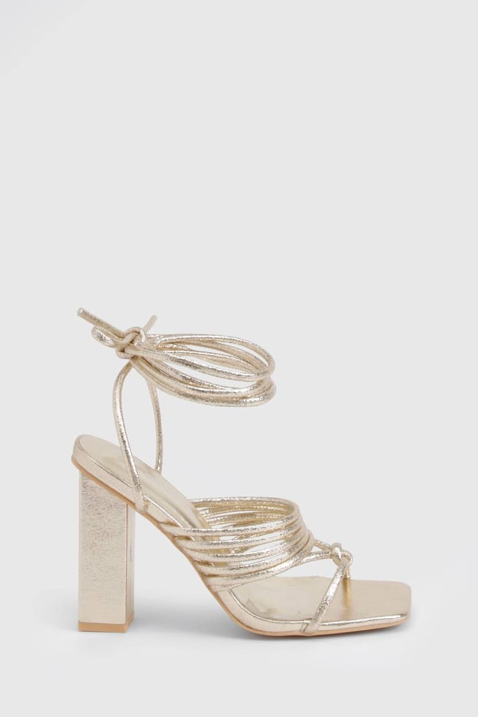boohoo Dames Multi Strap Block Heel Tie Up Sandals | Goud | Maat: 37