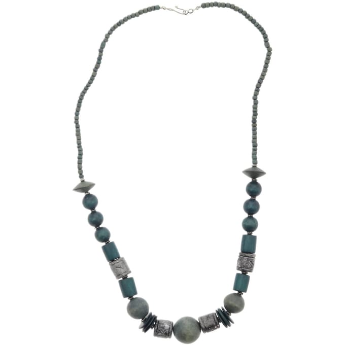 Behave – Lange ketting groen-grijs – Vintage look – Boho chic accessoire
